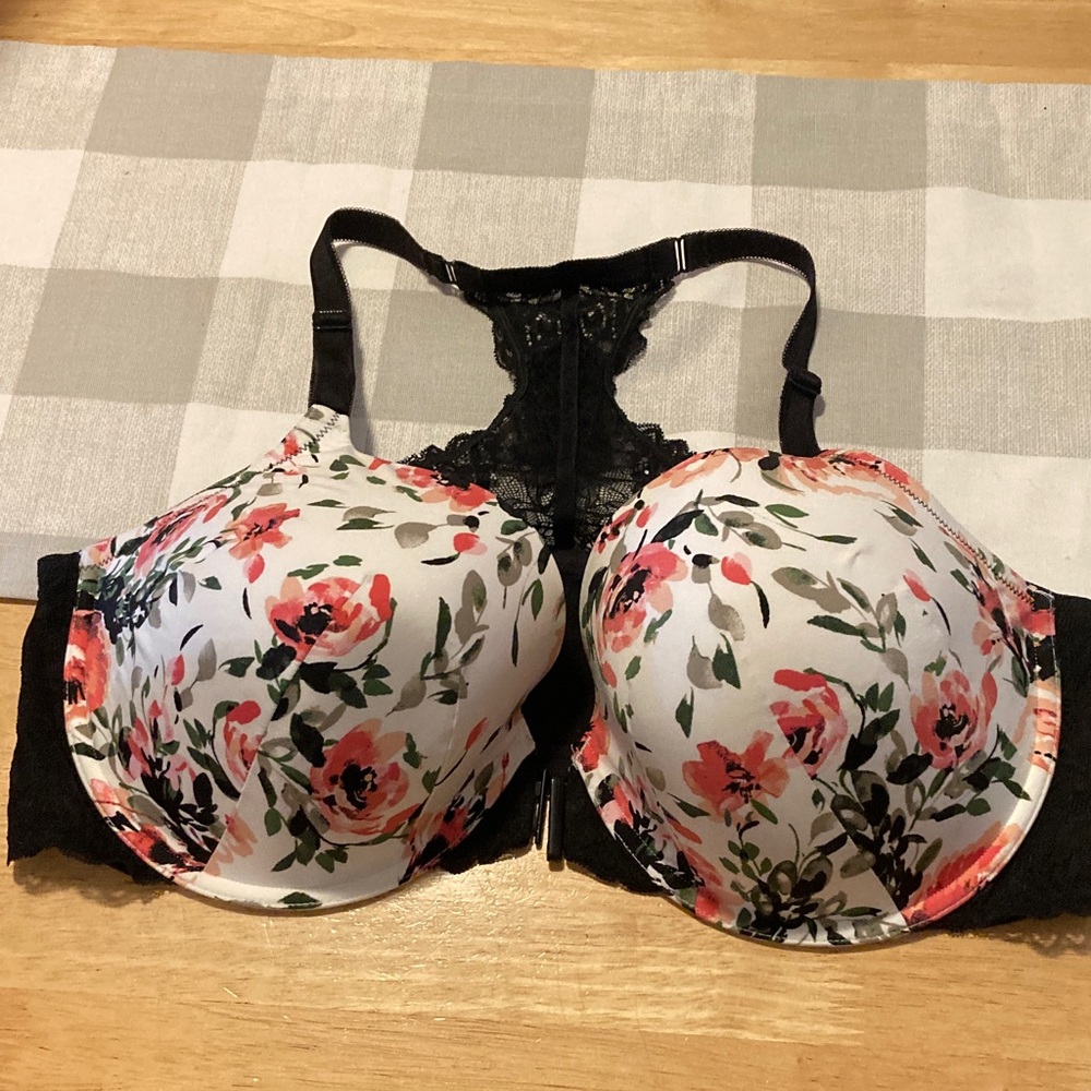 Elegant Floral Lace Women's Bra